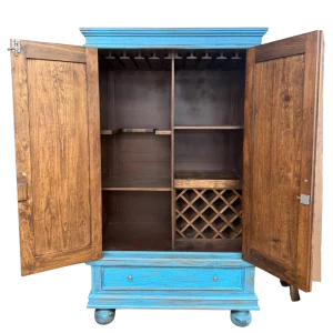 Bar con porta copas y porta botellas