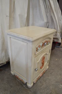 buro personalizado en madera maciza